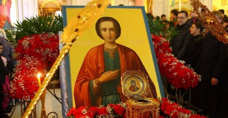 День памяти великомученика и целителя Пантелеимона отмечают в православии 9 августа 2022 года itemprop=
