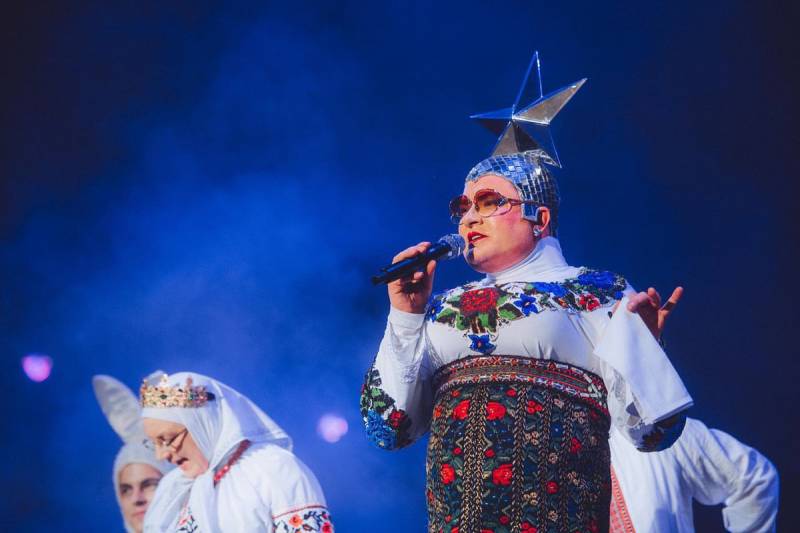 Андрей Данилко спел песню про Бандеру