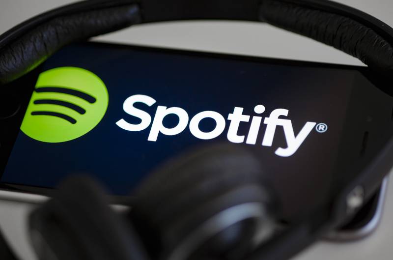 Сервис Spotify решил уйти из России