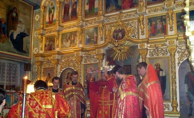 Православные поздравления с Воздвижением Креста Господня в картинках itemprop=