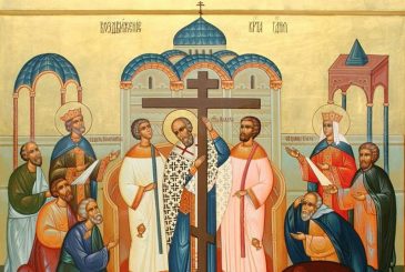 Православные празднуют день Воздвижения Креста Господня 27 сентября 2023 года