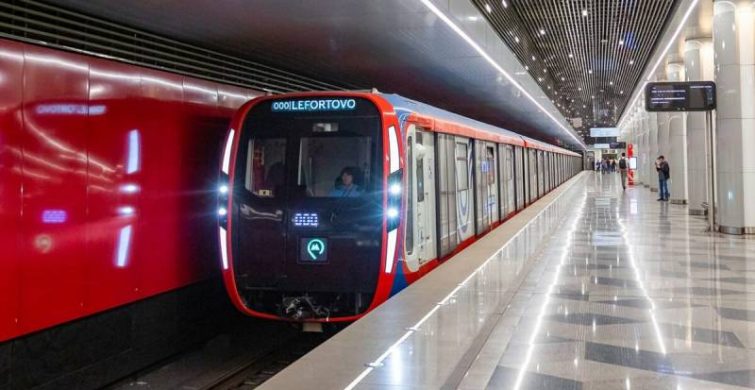 Московское метро будет работать всю новогоднюю ночь 01 января 2023 года itemprop=