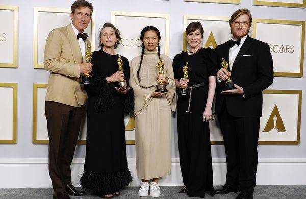 Статуэтку «Отцу»: победители кинопремии «Оскар» 2021 года itemprop=