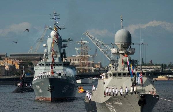 Прямой эфир салюта в День ВМФ в Санкт-Петербурге в 2022 году itemprop=