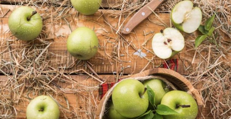 Три Спаса в августе месяце отмечают православные христиане: медовый, яблочный, ореховый itemprop=