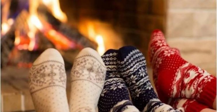 День любви к теплым вязаным носкам празднуют 24 октября itemprop=