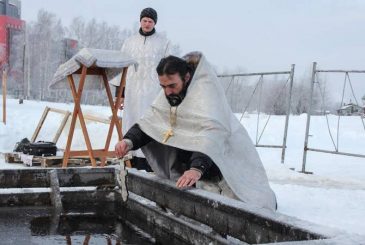 Воду на Крещение можно взять в сочельник 18 января, так же как и 19 января, в день праздника