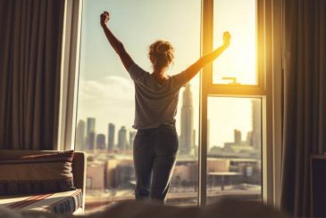 Секреты красоты: 7 способов сделать лицо свежим после бессонной ночи
