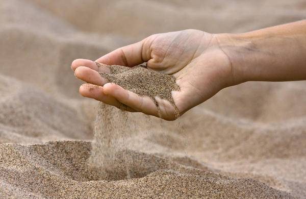 Руководство по применению песка на даче: как правильно его использовать itemprop=