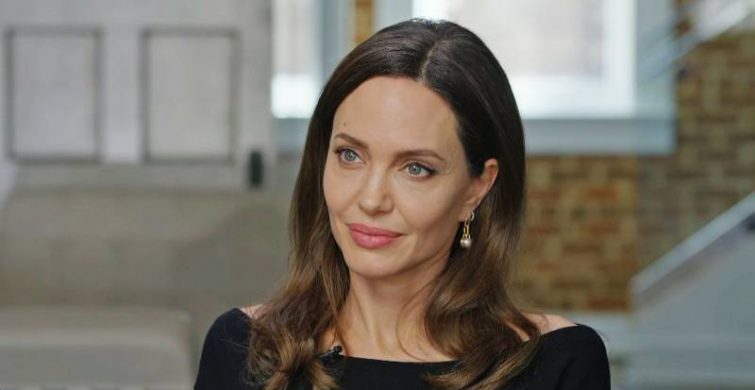 4 июня 2023 года Анджелина Джоли празднует 48-летие: как она «украла» и бросила Брэда Питта и другие интересные факты itemprop=