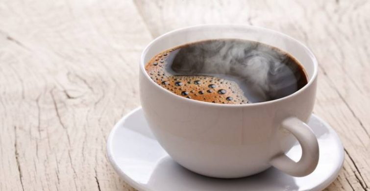 Врачи рассказали, какой кофе считается самым вредным — капучино или эспрессо itemprop=