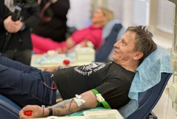 Сотни добровольцев присоединяются к акции фонда «Орион» по сбору крови для участников СВО