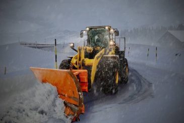 Как правильно выбрать коммунальный трактор для эффективной уборки снега: критерии функциональности, мощности и экономичности