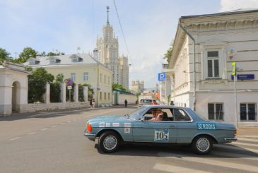 Уникальные автомобили представили на ретроралли «СТОЛИЦА.RODIS Классик Тур»