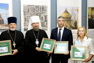 Юрий Лужков и возрождение Храма Христа Спасителя — темы новой выставки и почтовой марки