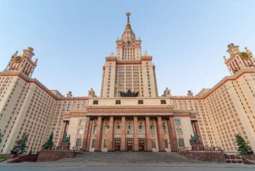 Документальная история МГУ в цифровом проекте «Прогулки по Университету»